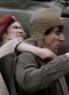 Des techniques de meurtre à base de "je mets mes bras autour de ton cou et tu meurs instantanément".